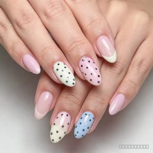 2026 polka dot nail designs
